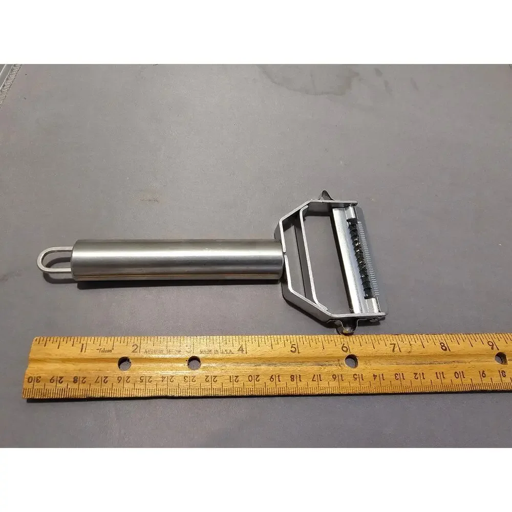 Titan Swiss Stainless Steel Julienne/Peeler/Slicer - 7